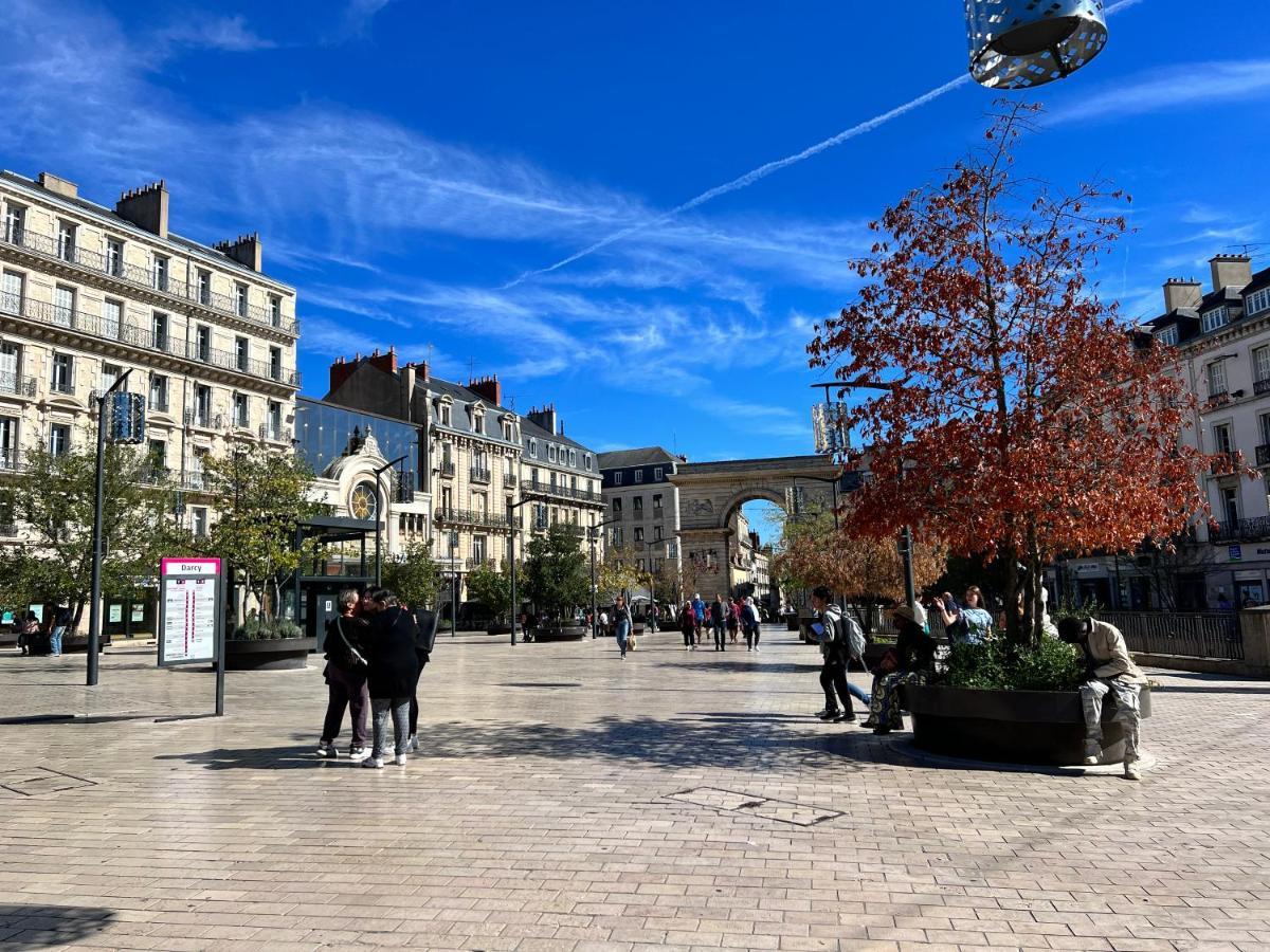 Rempart Tivoli Coeur De Ville Dijon Buitenkant foto